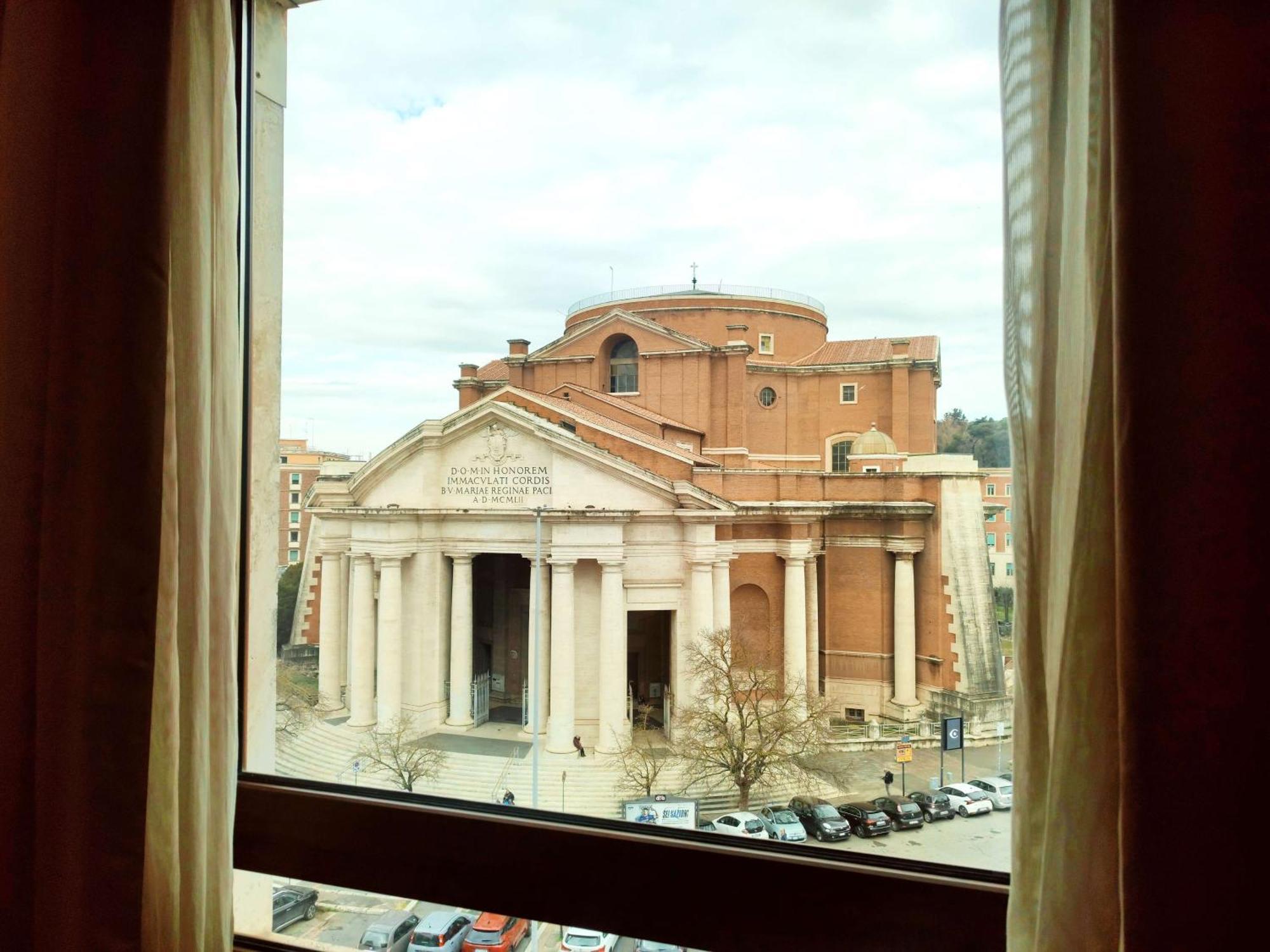 Hotel Radisson Blu Ghr Roma Exterior foto