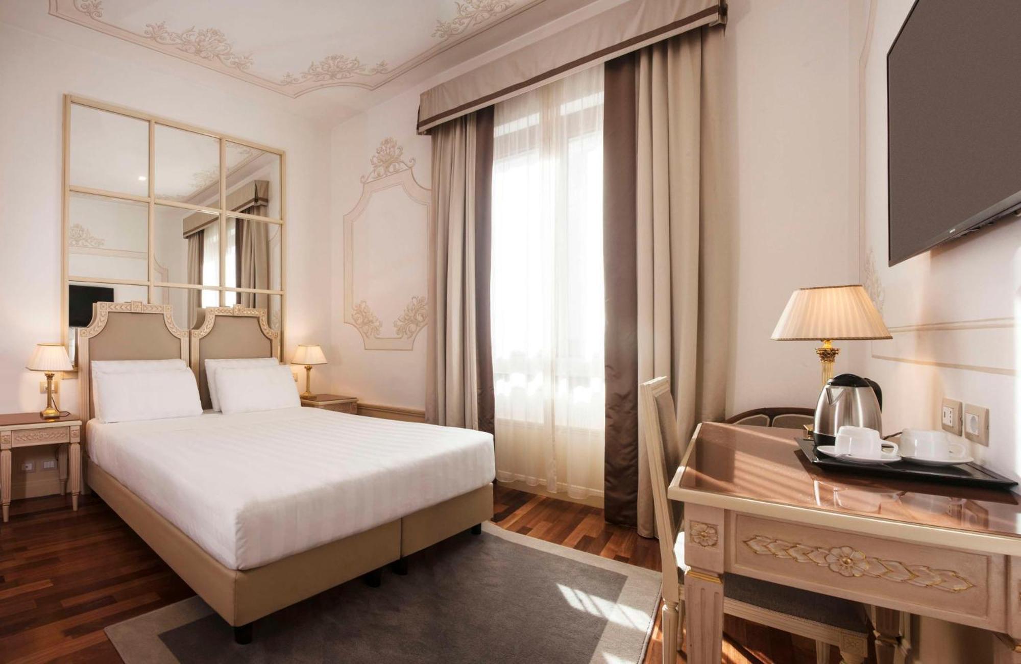 Hotel Radisson Blu Ghr Roma Exterior foto